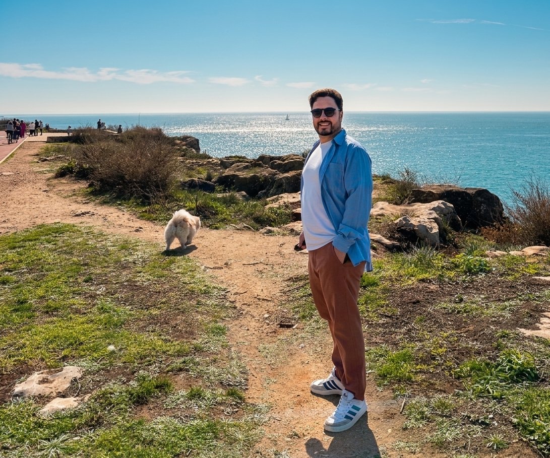 Erik Lindgren on the Cascais coast with his dog Jade
